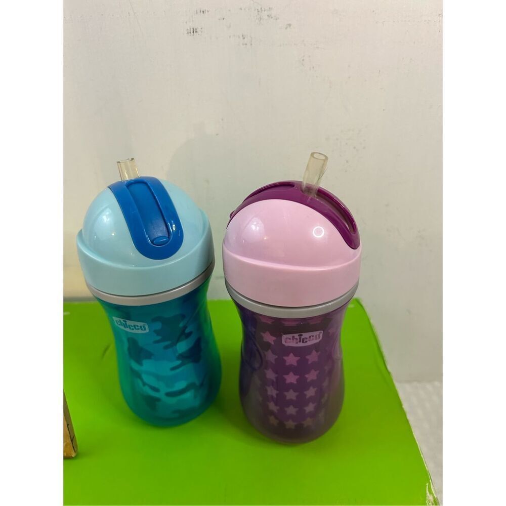 Chicco travel sippy straw cups blue camo and purple‎ stars lot